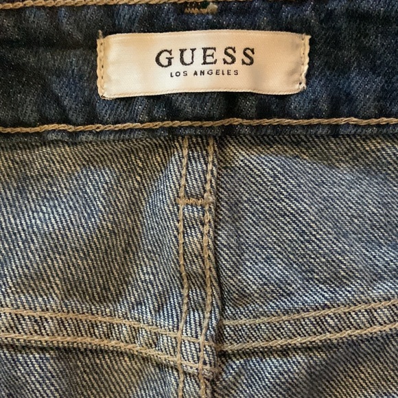 GUESS denim skirt! Perfect for summer and the beach! Size medium! - Picture 2 of 4